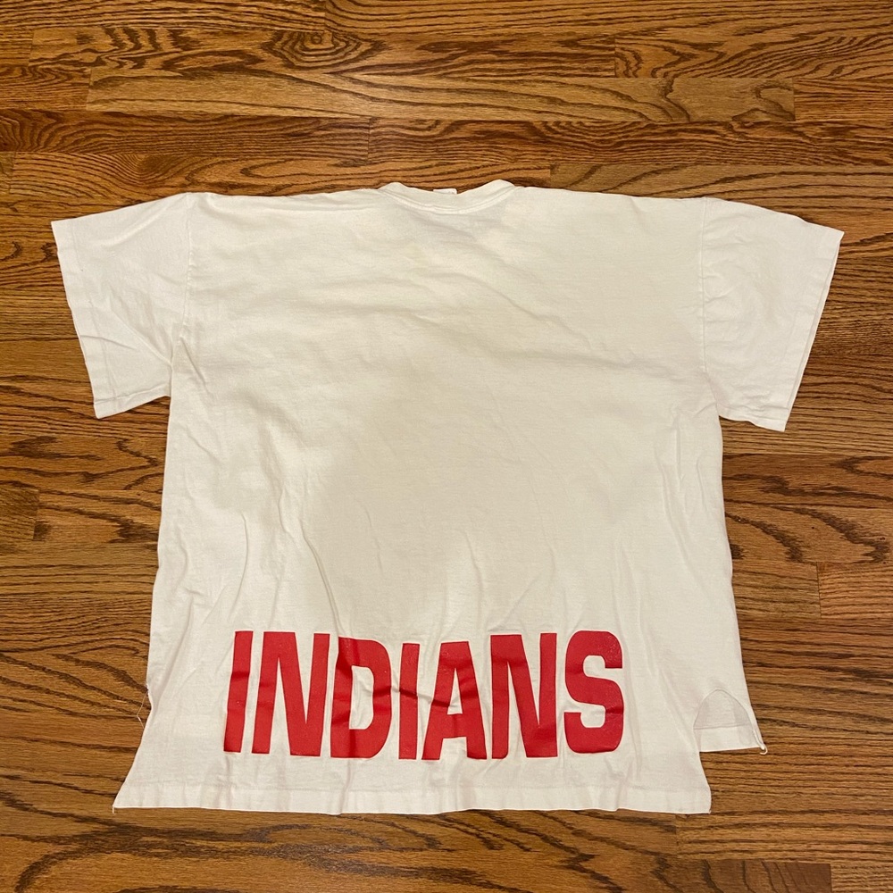 Vintage 1970s Martin Methodist Tee - Picture 4 of 4